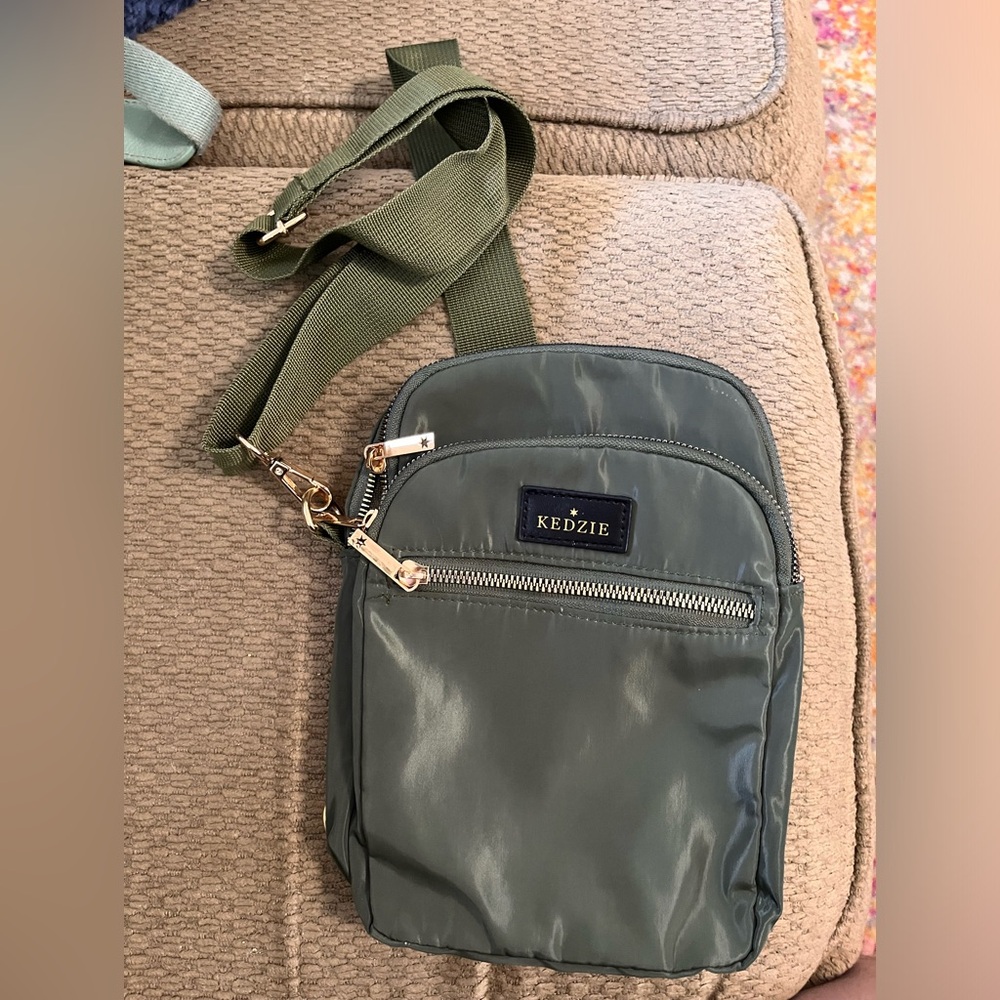 Kedzie Green Adjustable Strap Bag